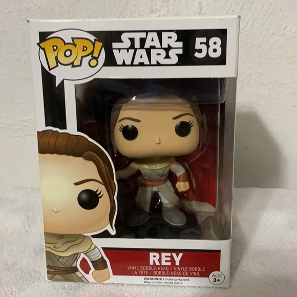 Star ⭐️ Wars/Loungefly/Ewok bag+REY/JYN POP Funko 5”